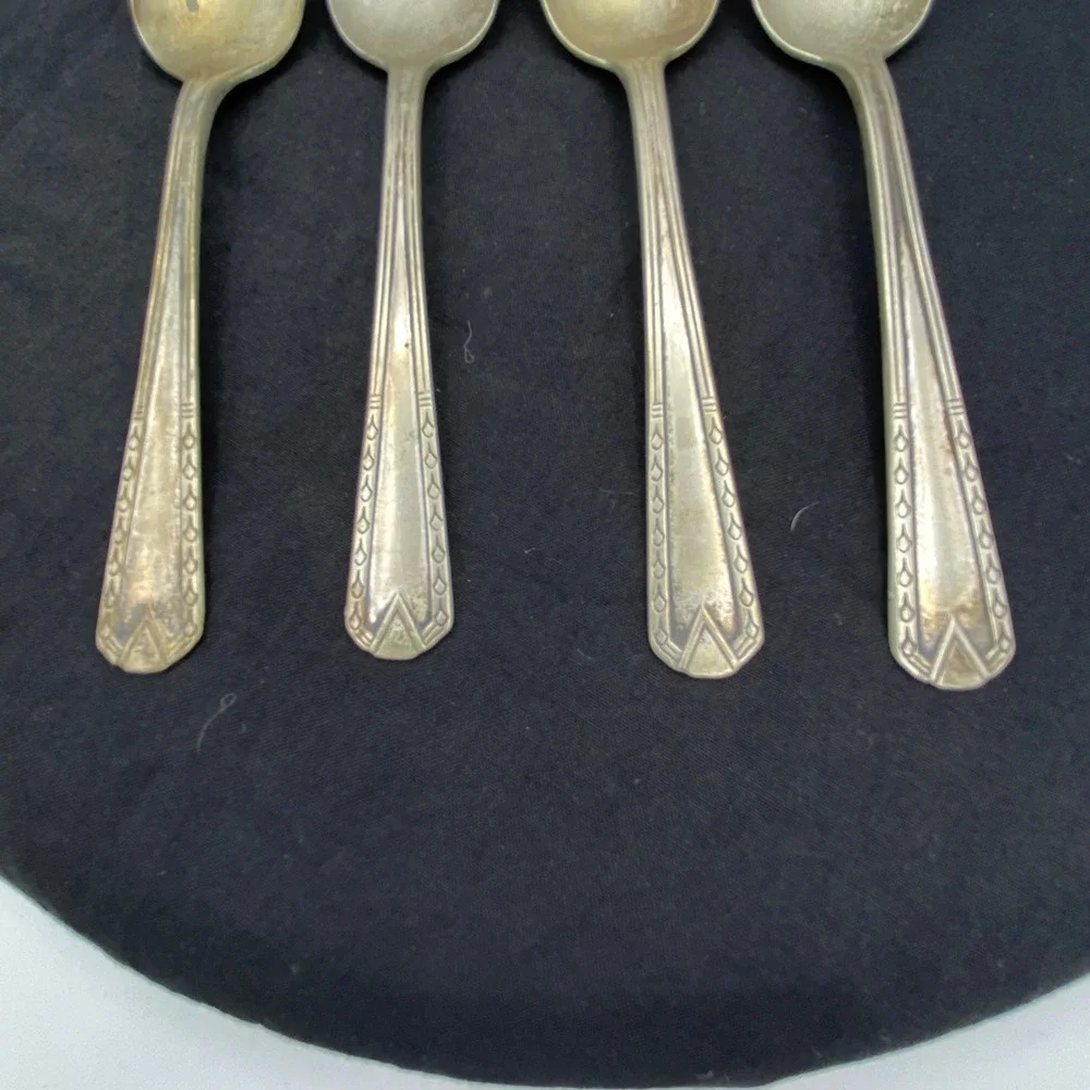 Vintage R.C. Co. Teaspoons Silver Castle Plate Set of 4 (6
